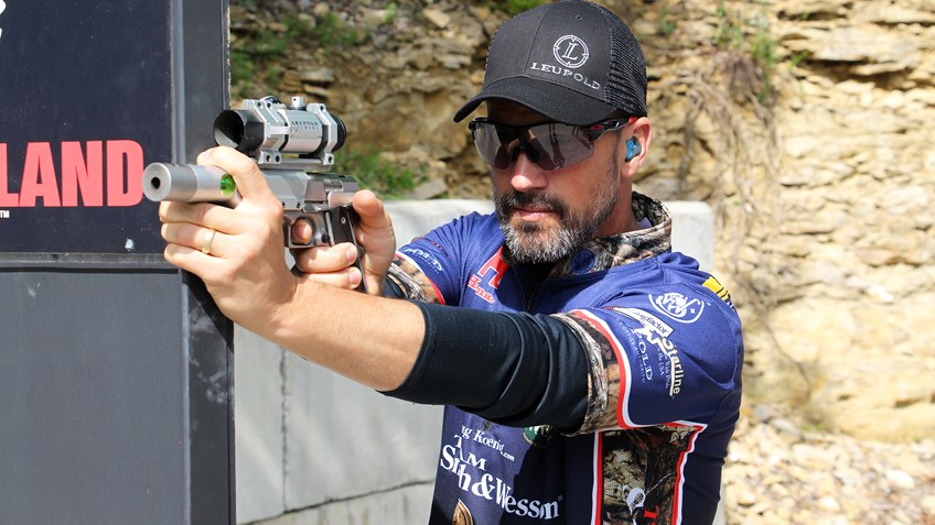 Doug Koenig wins 2015 MidwayUSA & NRA Bianchi Cup