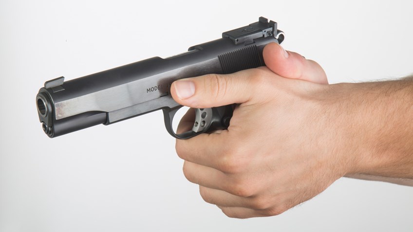 Our Guide To Finding Your Best Pistol Grip & Stance